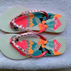 Roxy flip flops New without tags